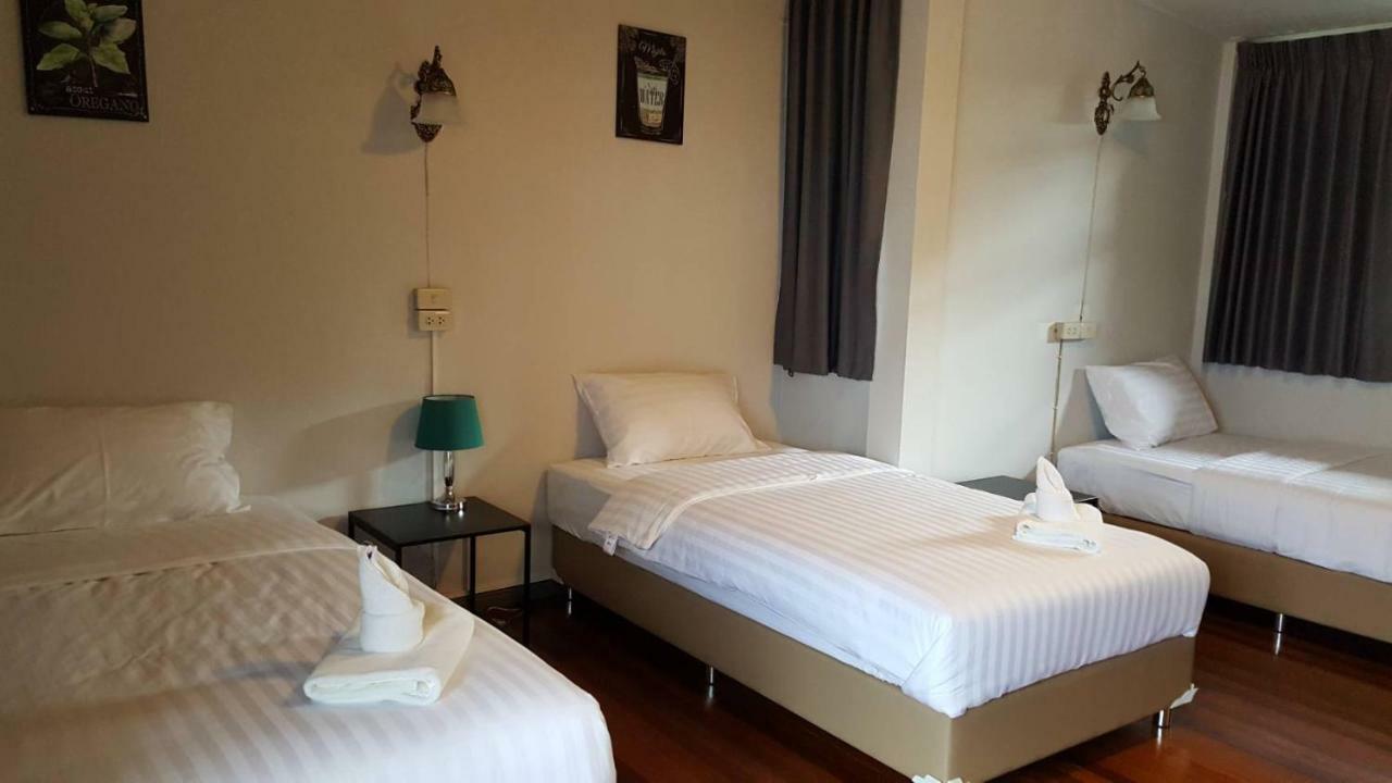 Maya Bed And Food Hostel Chiang Mai Eksteriør bilde